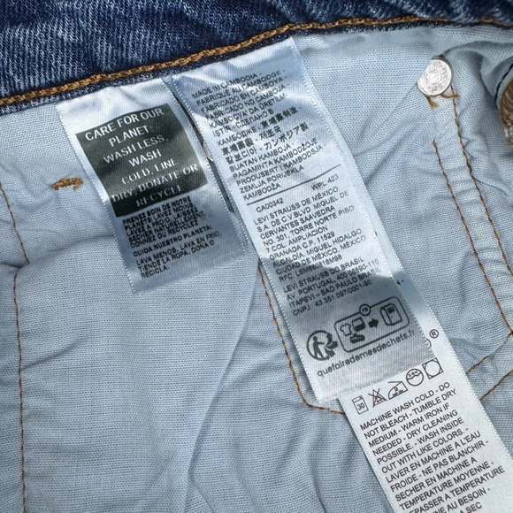 Levi’s Women’s High Rise 501 Jeans - Salsa In Sequence Size 25x30 NWT - Picture 6 of 12